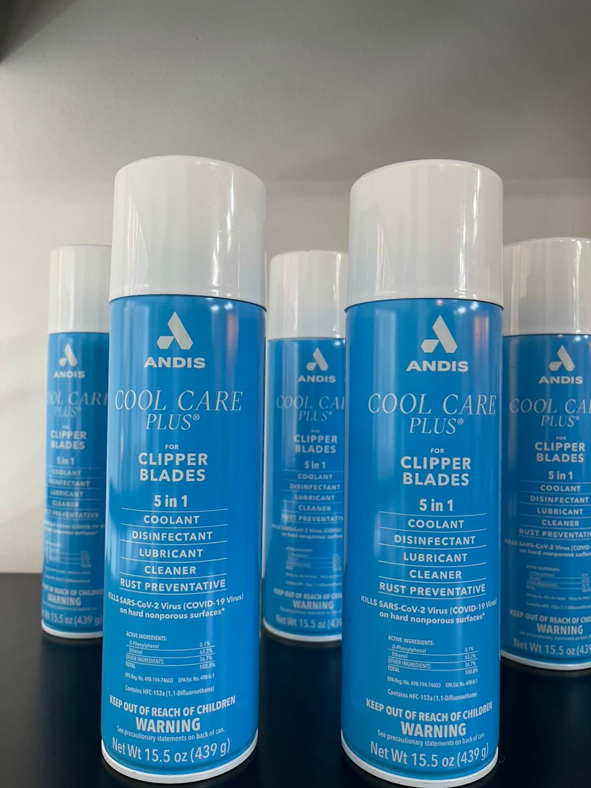 Andis Cool Care Plus 5 in 1 Aerosol Refrigerante para Cuchillas 439g