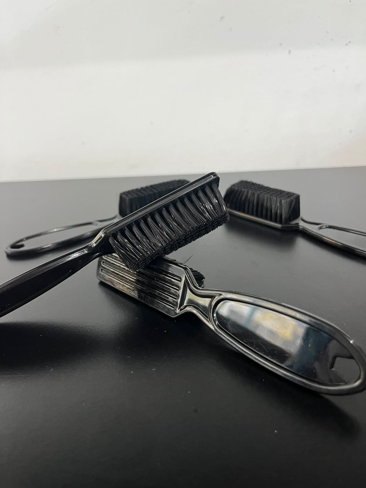 Cepillo Talquero Quita Pelos Barber con Fuelle Dosificador