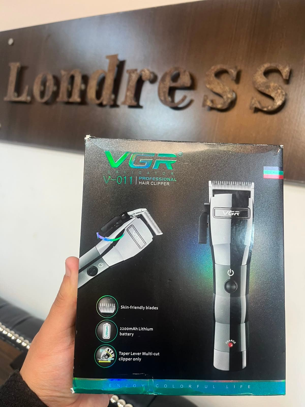 Máquina de Corte VGR Navigator V-011 Professional Clipper